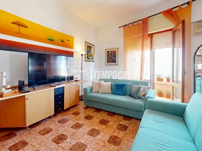 Appartamento quadrilocale in vendita in Via Massimo d'Azeglio, Lequile