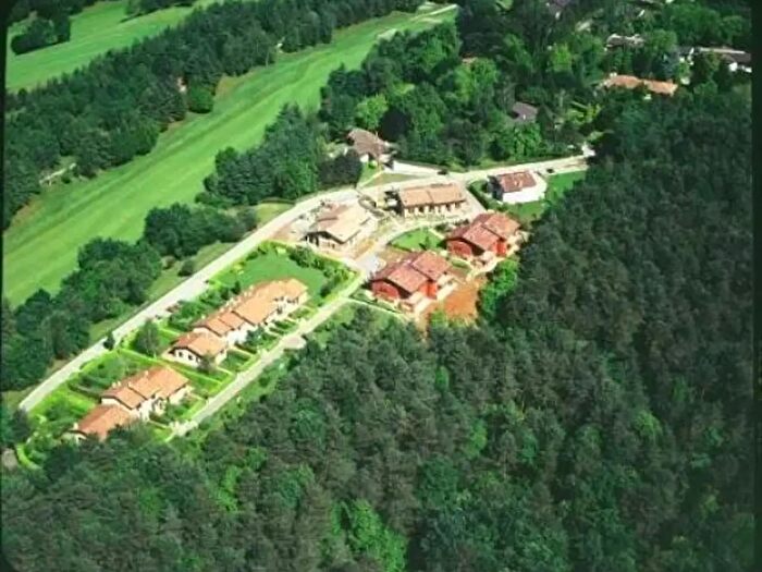 Casa con 6 locali in affitto in Via al Golf, Appiano Gentile