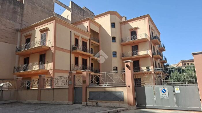 Appartamento con 6 locali in vendita in Via Tommaso Pipitone, Marsala