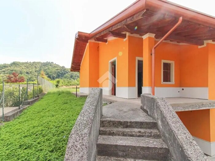 Casa trilocale in vendita in Via del Fango, Barghe