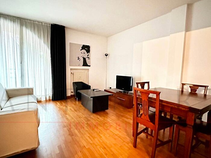 Appartamento bilocale in affitto in Via San Simpliciano, Lanza, Milano