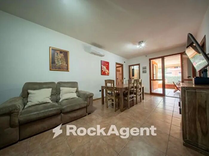 Appartamento con 5 locali in vendita in Via Roma, Sennori