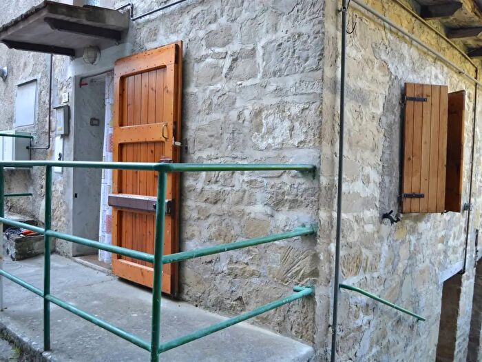 Casa quadrilocale in vendita in Grizzana Morandi