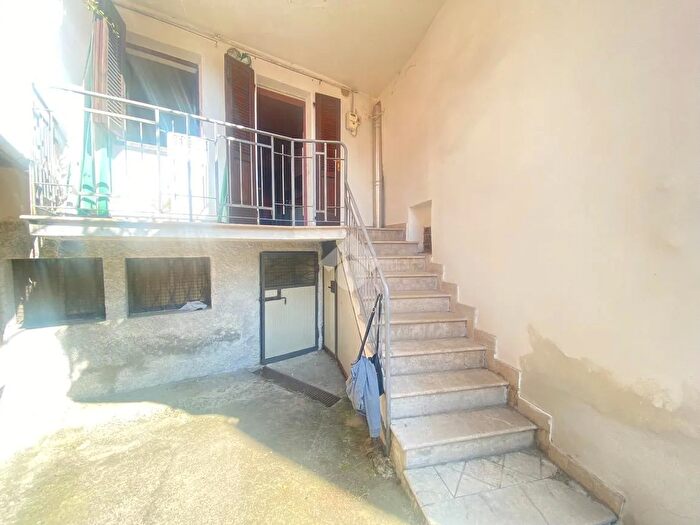 Appartamento trilocale in vendita in Via Valle, Berzo Demo