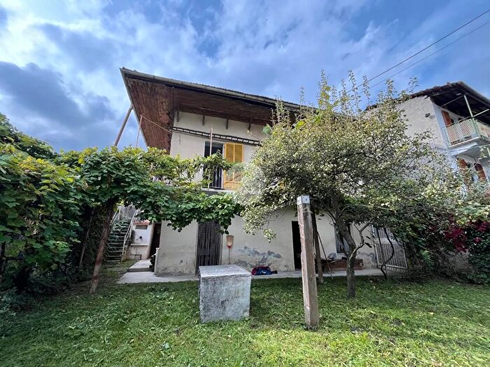 Casa con 6 locali in vendita in Ferro Raimondo, Rubiana