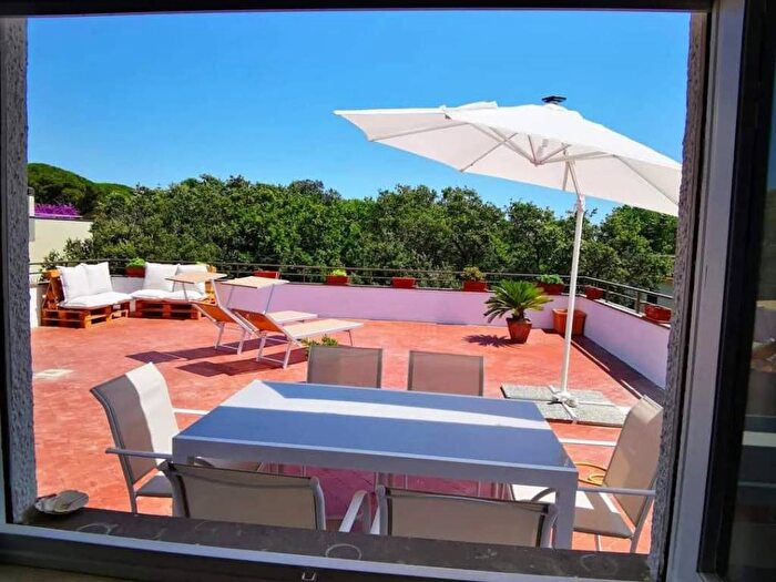 Casa trilocale in affitto in Via dei Lillà, Lido di Cincinnato Sirene, Anzio