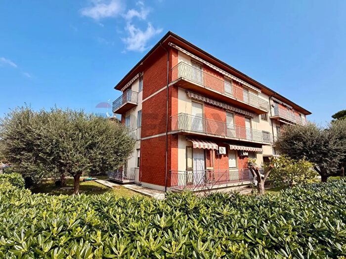 Appartamento quadrilocale in vendita in Viale delle Provincie, Mondolfo