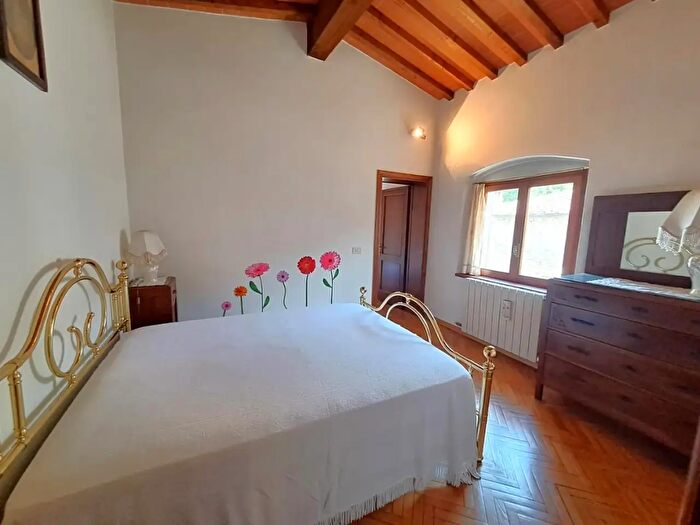 Appartamento trilocale in vendita in Castellina In Chianti
