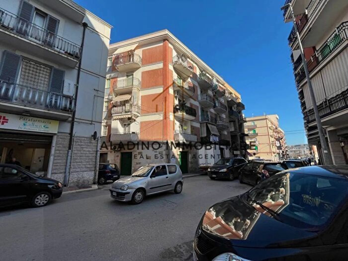 Appartamento trilocale in vendita in Trani