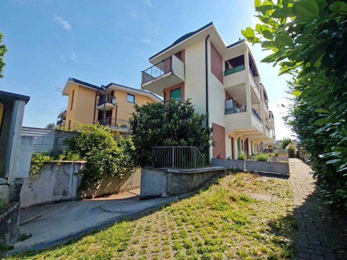 Appartamento in vendita in Via San Solutore, Saronno
