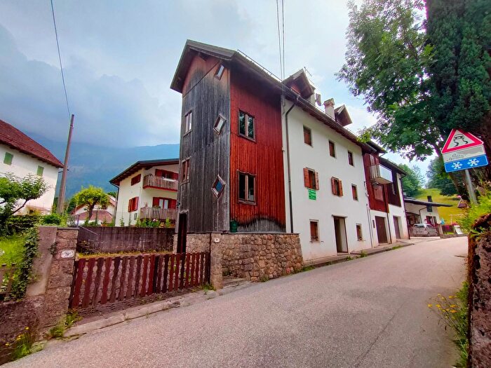 Appartamento trilocale in vendita in Magnanins, Rigolato