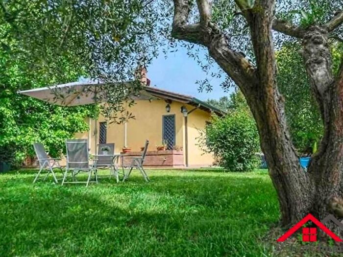 Appartamento trilocale in affitto in Lungarno Gabriele DAnnunzio, Pisa