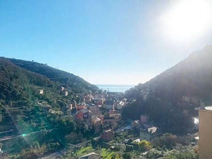 Appartamento quadrilocale in vendita in Via Teriasca Sori, Sori