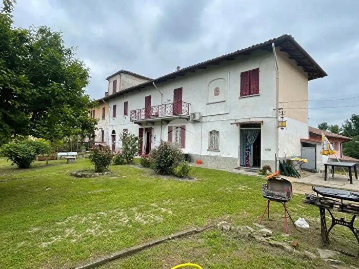 Casa con 7 locali in vendita in Via Cammarota, Rocca D'Arazzo
