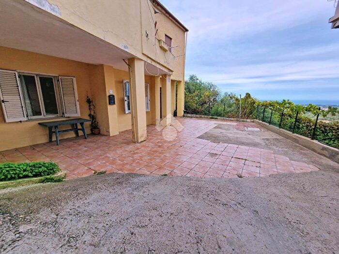 Appartamento trilocale in vendita in Via Antonio Gramsci, Badesi