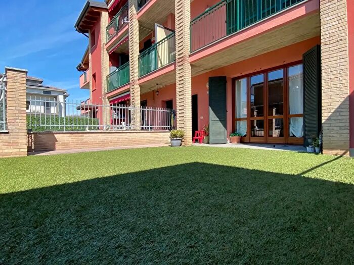 Appartamento bilocale in vendita in Vicolo Galvani, Calusco DAdda