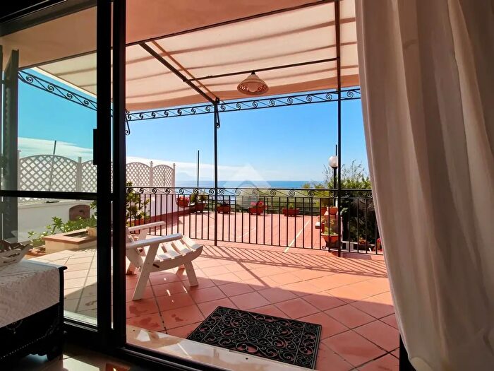 Casa quadrilocale in vendita in Via Sp, Ispani