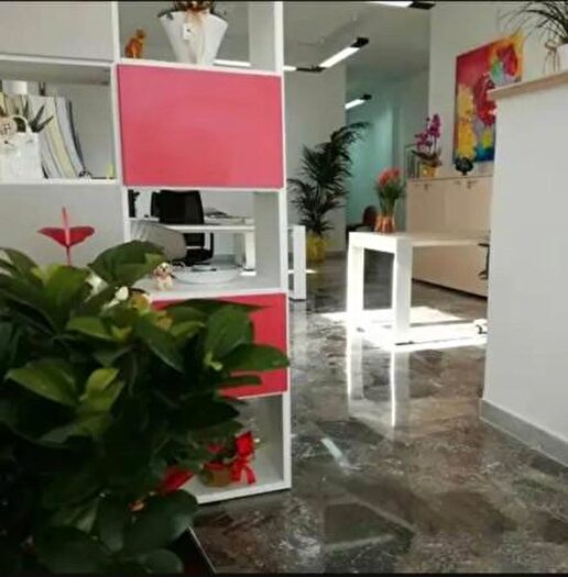 Appartamento con 6 locali in vendita in Via Giosuè Carducci, Veglie