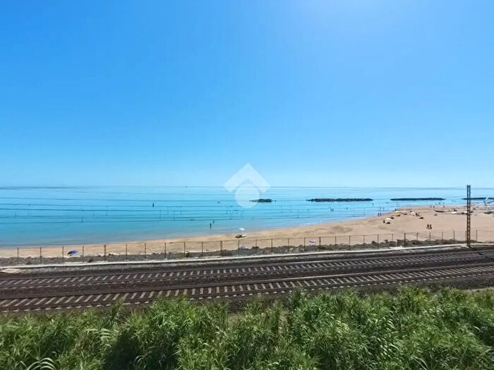 Appartamento trilocale in vendita in Via Cristoforo Colombo, Civitanova Marche