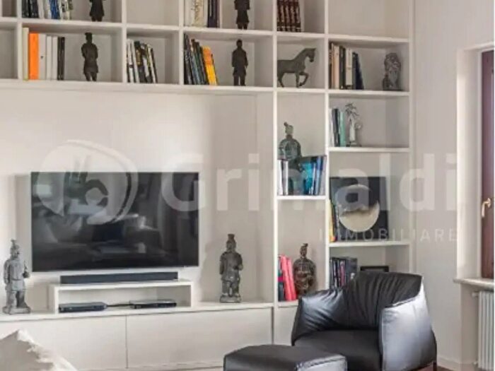 Appartamento bilocale in vendita in Via Cenisio, Milano
