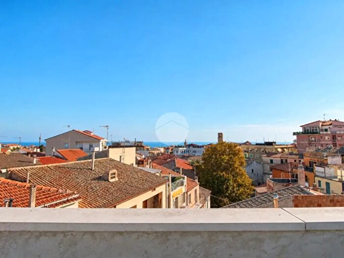 Appartamento trilocale in vendita in Via Valloncello, Vasto