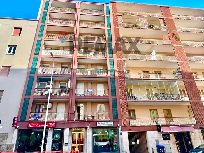 Appartamento con 5 locali in vendita in Via Attilio Deffenu, Sassari