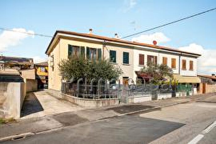 Casa quadrilocale in vendita in Via Altichiero, Zevio