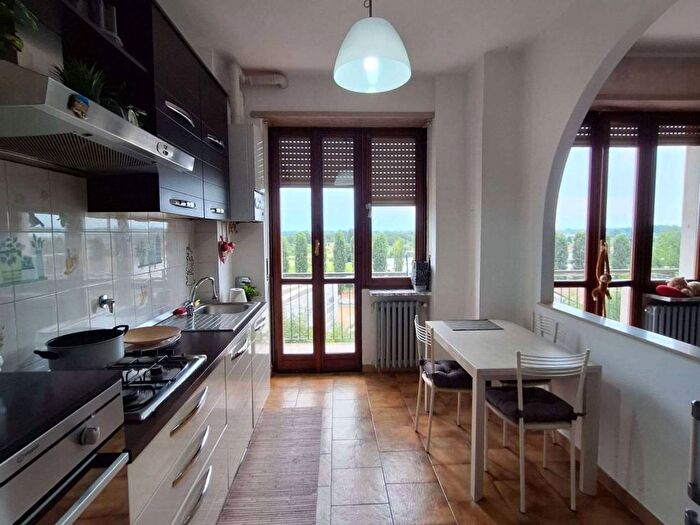 Appartamento trilocale in affitto in via Torino, Centro, Castiglione Torinese