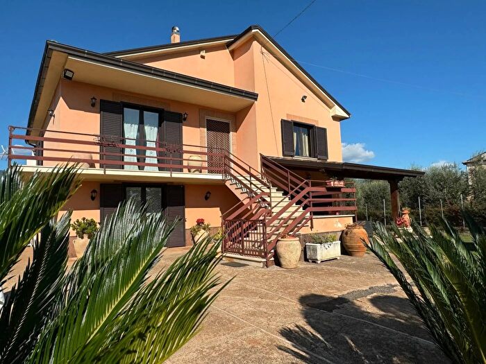 Casa quadrilocale in vendita in Via Campo del MedicoRoccasecca, Roccasecca