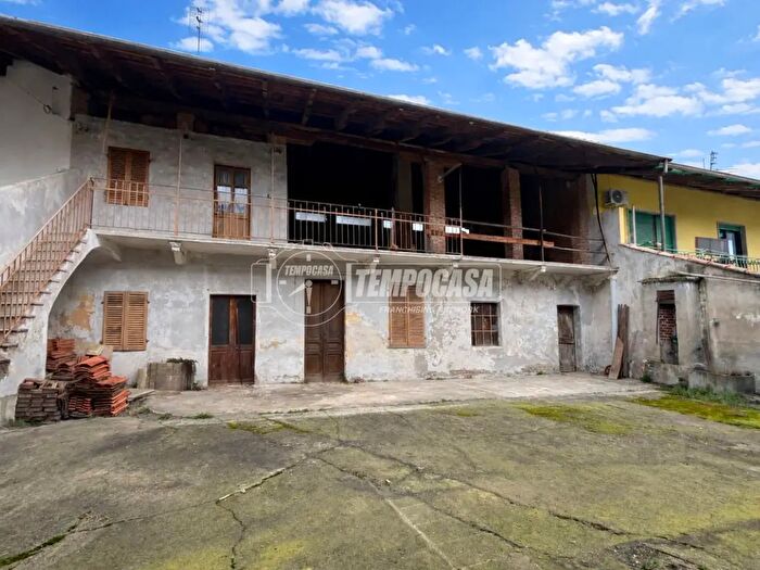 Casa con 5 locali in vendita in Via Rossini, Foglizzo