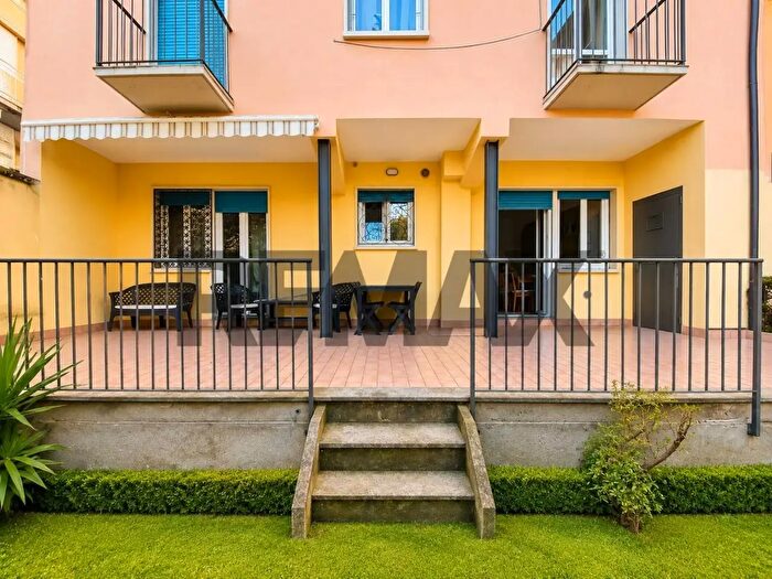Appartamento trilocale in vendita in Stresa