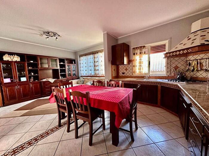 Appartamento quadrilocale in affitto in Via Dante Alighieri, Centro, Terrasini