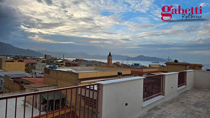 Appartamento bilocale in vendita in Via Marco Polo, Bagheria