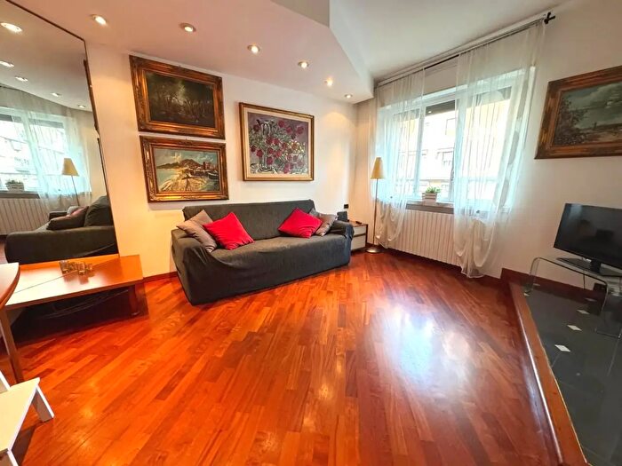 Appartamento trilocale in vendita in Via Ermanno Galeotti, Bologna