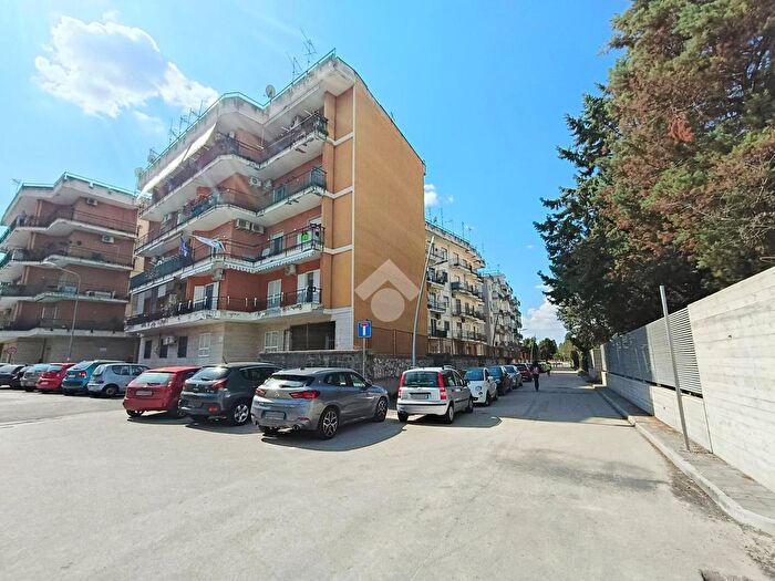 Appartamento trilocale in vendita in Via Eduardo De Filippo, Pomigliano DArco