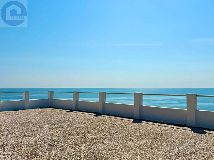 Appartamento con 6 locali in vendita in Corso Garibaldi, Imperia