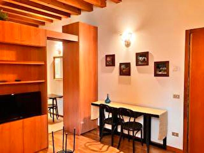 Appartamento bilocale in affitto in Corso Garibaldi, Moscova, Milano