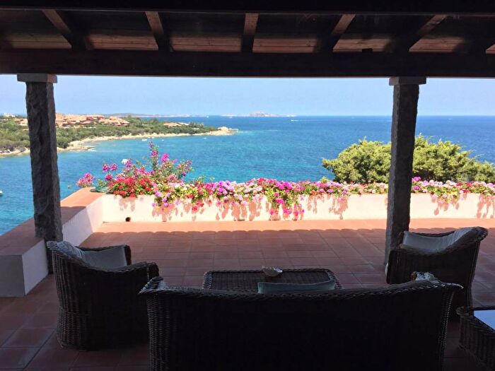 Casa con 6 locali in affitto in via dellippocampo, Porto Rotondo, Olbia