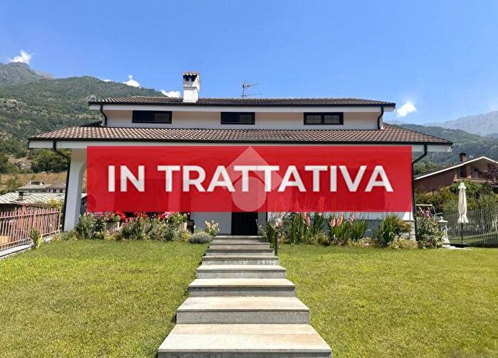 Casa con 6 locali in vendita in Via Maggio, Chianocco