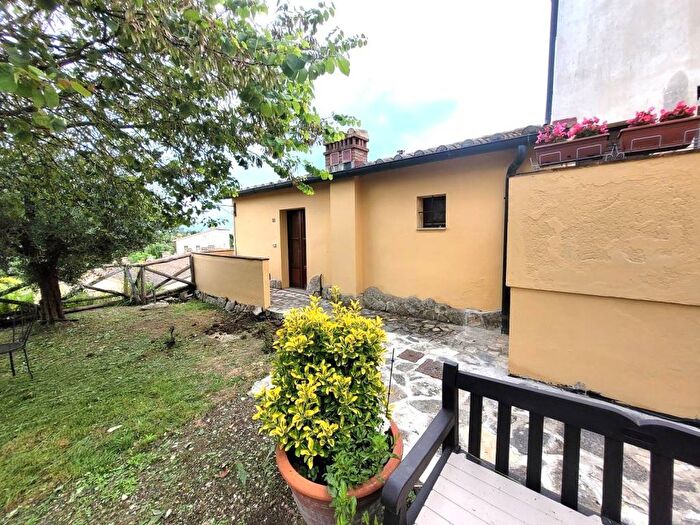 Appartamento bilocale in affitto in Strada Provinciale dellEcce Homo, Montaione