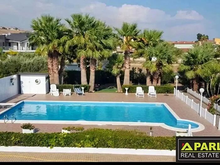 Casa con 5 locali in vendita in Via Guido dArezzo, Licata