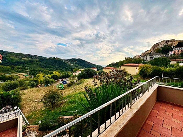 Appartamento quadrilocale in vendita in Via Sant Antonio Abate Pepe, Belvedere Marittimo