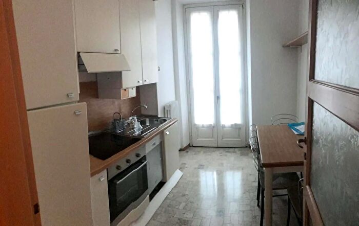 Appartamento monolocale in affitto in Via Lecco, Milano