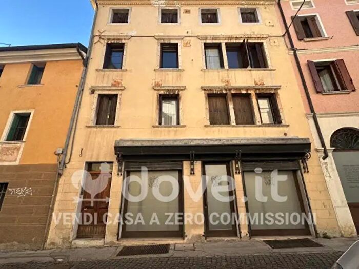 Appartamento bilocale in vendita in Via Mezzaterra, Belluno