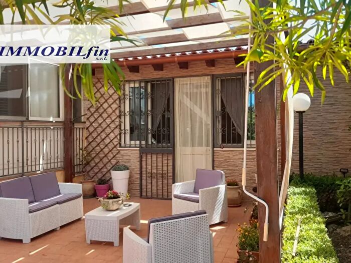 Casa con 8 locali in vendita in Via l, Misilmeri