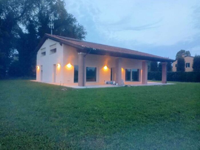 Appartamento bilocale in affitto in Via Rossi, Centro, Rubano