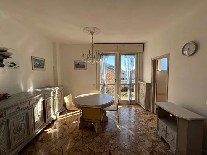 Appartamento bilocale in affitto in Via Sottopassaggio d, Mandello Del Lario