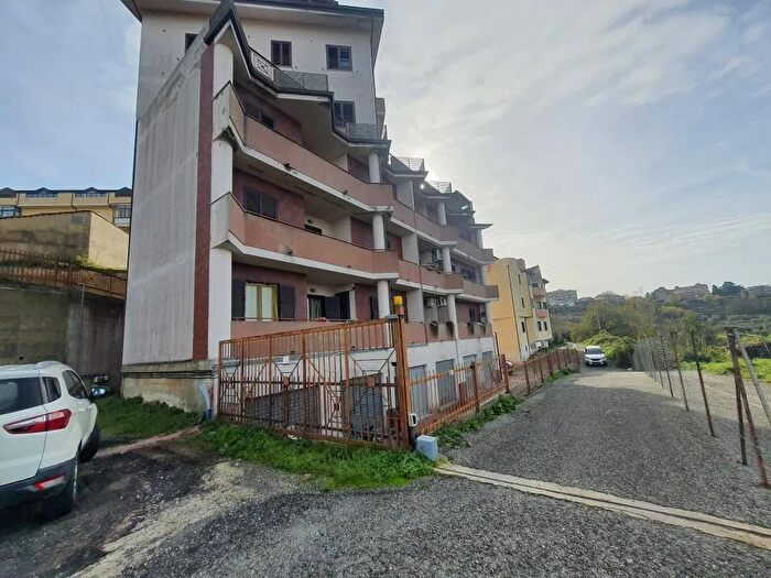 Appartamento quadrilocale in vendita in Via Cancello Rosso Vibo Valentia, Vibo Valentia