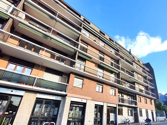 Appartamento trilocale in vendita in Via Don Pozzi, Lecco