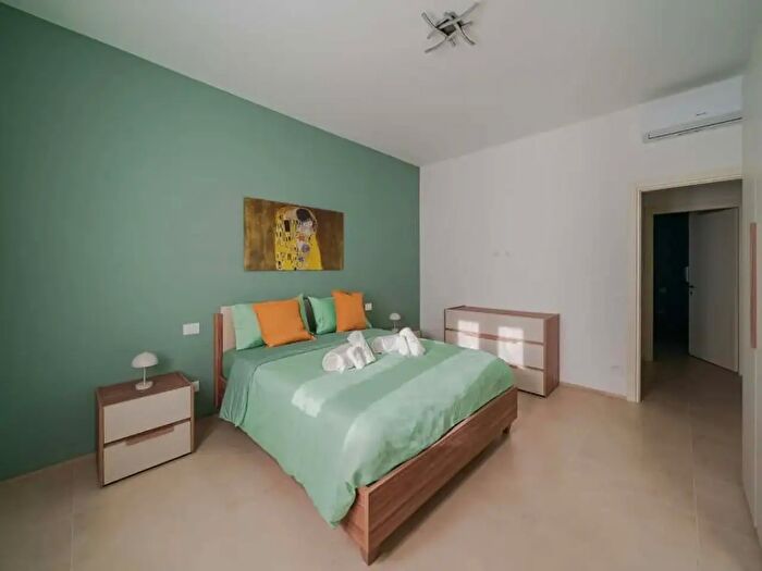 Appartamento monolocale in affitto in Via Temistocle Solera, Brescia